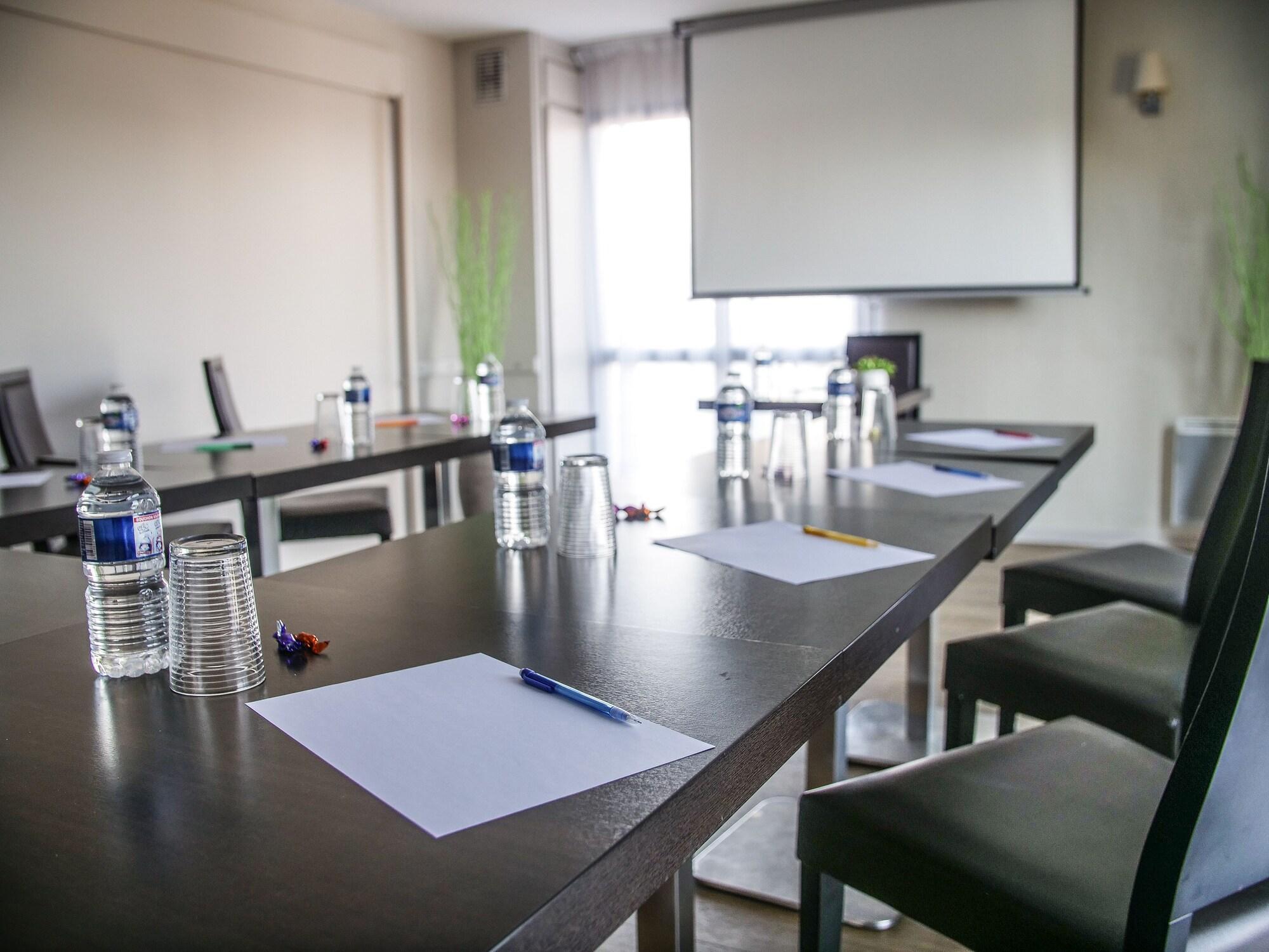 Hotel Inn Design Resto Novo Le Mans Arnage Εξωτερικό φωτογραφία